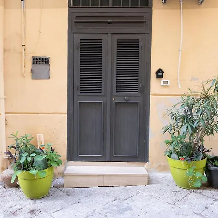 Tra I Vicoli Di Ballaro